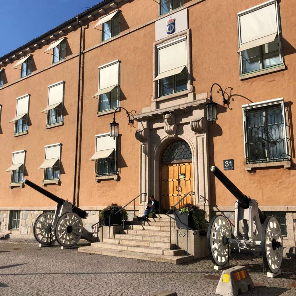 Måleriarbeten av kanoner och studielokaler